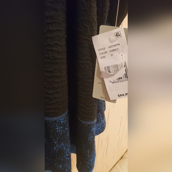 New Ali Miles 2X plus sized shirt tunic colbalt blue black NWT - Picture 4 of 6